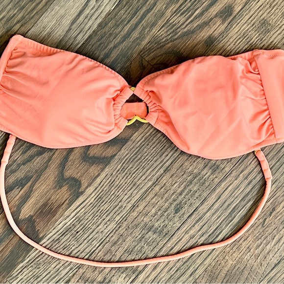Coral heart Bikini Top - Picture 1 of 4
